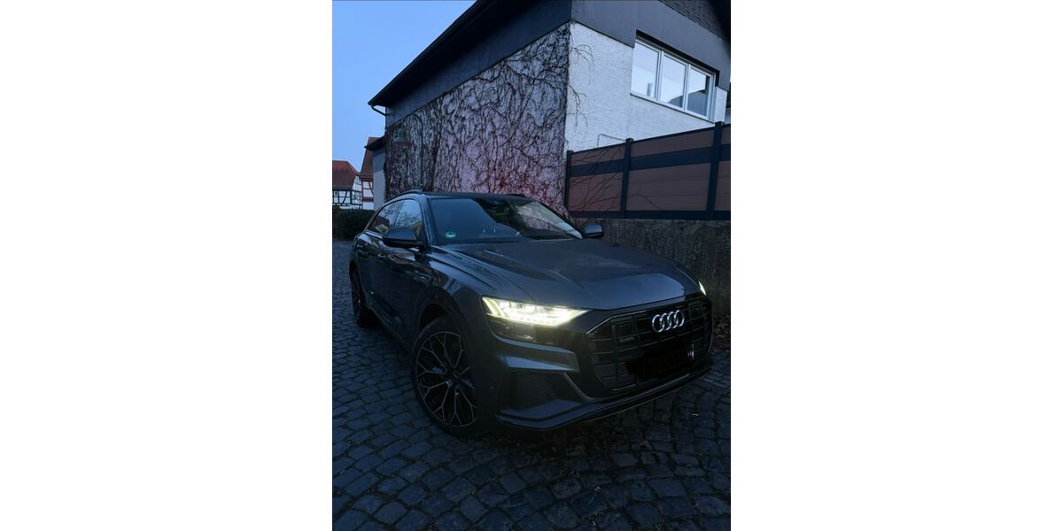 Audi Q8 180.000 km 41.000 &euro; Dietzenbach 63128