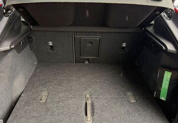 Volvo C40 24.700 km 29.990 &euro; Dietzenbach 63128