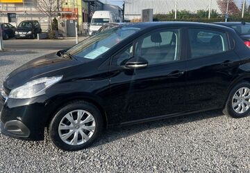 Peugeot 208 138.200 km 5.600 &euro; STOCKSTADT 63811