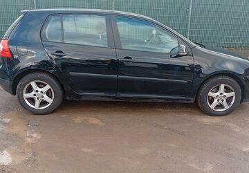 VW Golf 258.000 km 1.499 &euro; Hanau 63452
