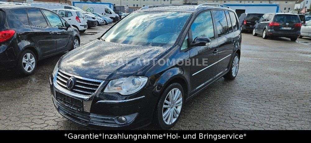 VW Touran 219.000 km 5.500 &euro; Frankfurt 65933