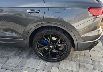 VW Touareg 14.200 km 79.750 &euro; Dietzenbach 63128