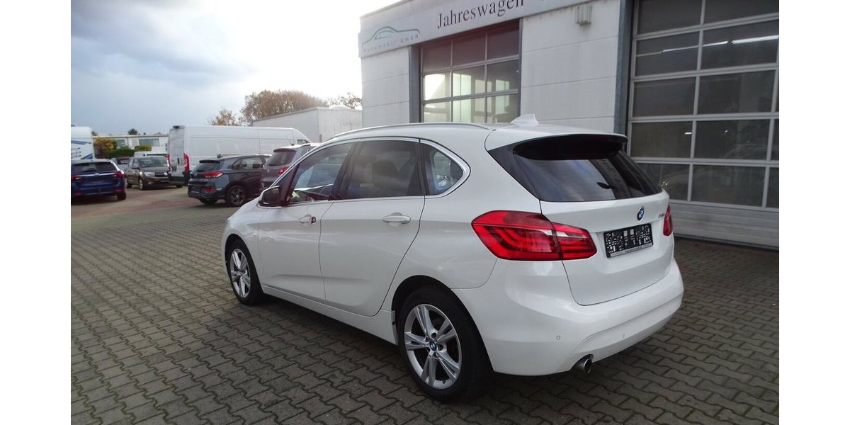 BMW 218 Active Tourer d Panoramadach, Leder, LED Schei 114.982 km 14.790 &euro; Rodgau 63110
