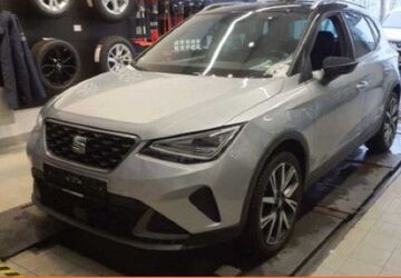 Seat Arona 25.409 km 18.700 &euro; Königstein/Ts. 61462