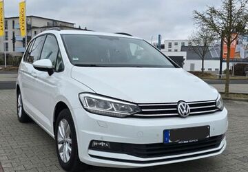 VW Touran 252.732 km 10.300 &euro; DIETZENBACH 63128