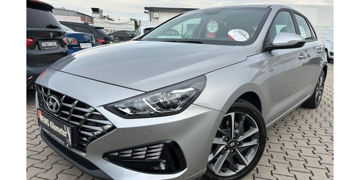 Hyundai i30 70.000 km 15.390 &euro; Babenhausen 64832