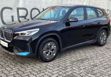 BMW iX1 41.698 km 29.966 &euro; Hainburg 63512