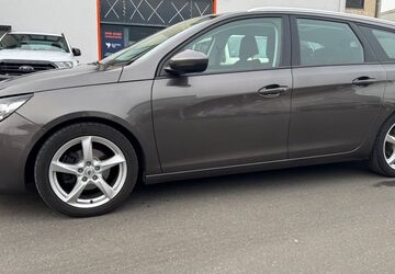 Peugeot 308 124.000 km 8.999 &euro; Frankfurt am Main 60314