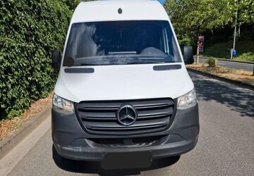 Mercedes-Benz Sprinter 319.000 km 12.999 &euro; Frankfurt am main 60488