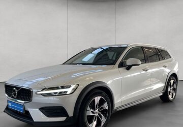 Volvo V60 Cross Country 62.192 km 29.950 &euro; Frankfurt am Main 60486
