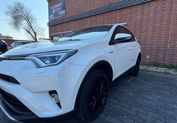 Toyota RAV 4 97.000 km 19.790 &euro; Rüsselsheim am Main 65428