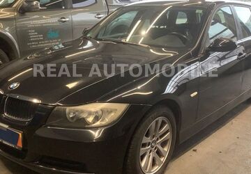 BMW 320 179.000 km 5.900 &euro; Frankfurt am Main 65933