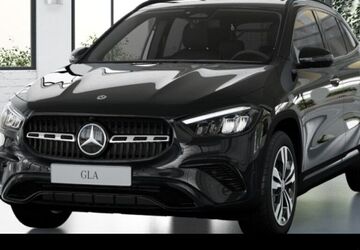 Mercedes-Benz GLA 200 14.000 km 38.550 &euro; Frankfurt 60488