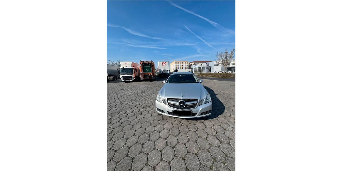 Mercedes-Benz E 200 360.000 km 3.650 &euro; Offenbach am Main 63069