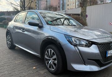 Peugeot e-208 6.338 km 17.990 &euro; Frankfurt am Main 60386