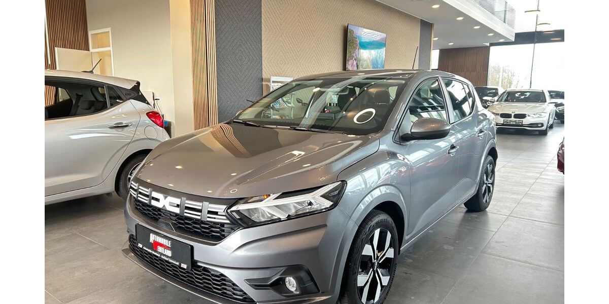 Dacia Sandero 11.500 km 17.990 &euro; Roßdorf 64380