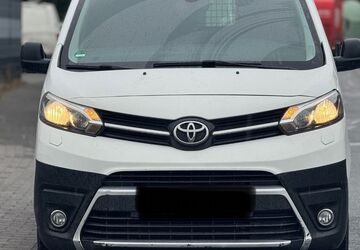 Toyota Proace (Verso) 142.000 km 11.950 &euro; Dieburg 64807
