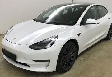 Tesla Model 3 49.103 km 30.728 &euro; Eschborn 65760