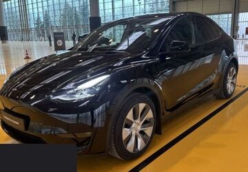 Tesla Model Y 64.996 km 37.400 &euro; Hanau 63457