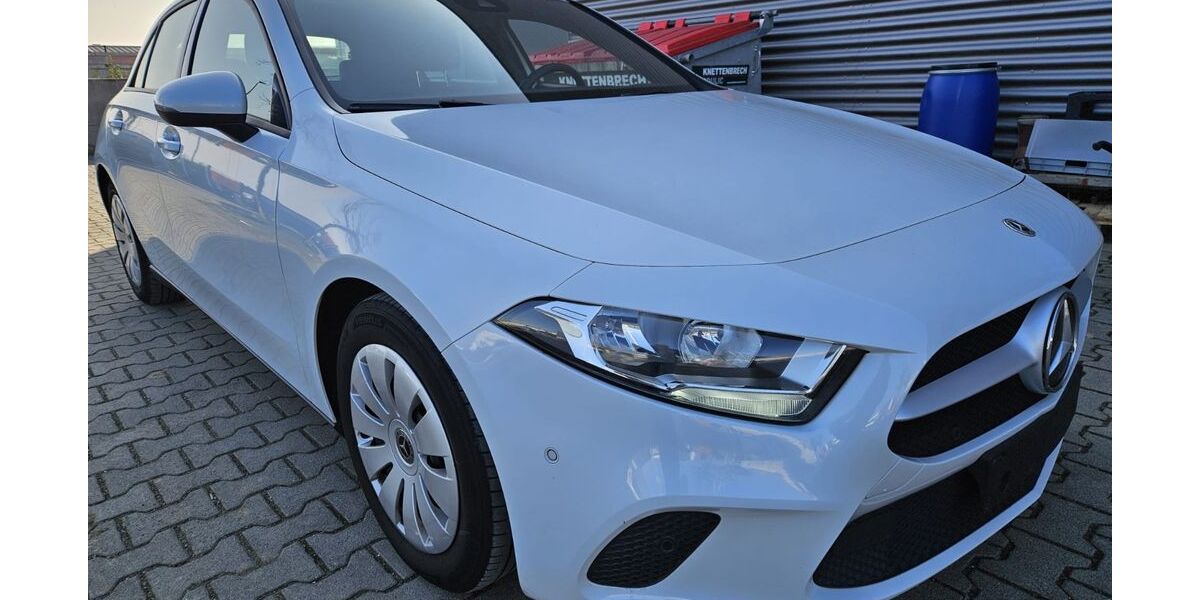 Mercedes-Benz A 160 125.000 km 14.161 &euro; Kelkheim 65779