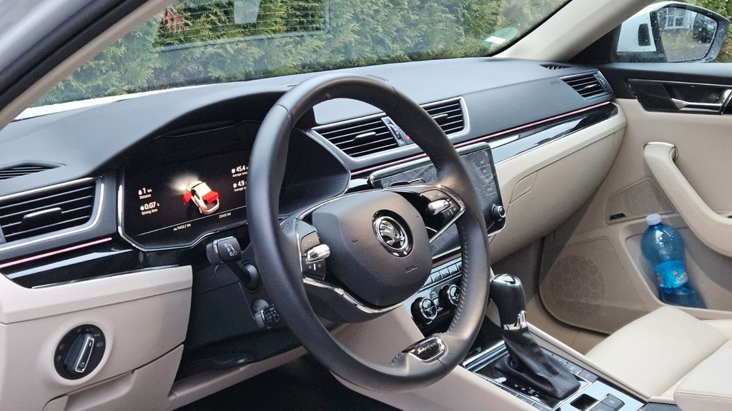 Skoda Superb 26.000 km 32.800 &euro; Hanau 63450