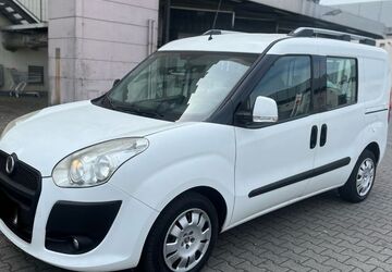 Fiat Doblo 66.000 km 5.990 &euro; Frankfurt am Main 65933