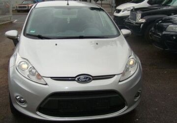 Ford Fiesta 303.000 km 2.900 &euro; Erlensee 63526