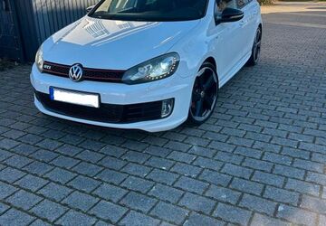 VW Golf 250.000 km 9.900 &euro; Hanau 63452