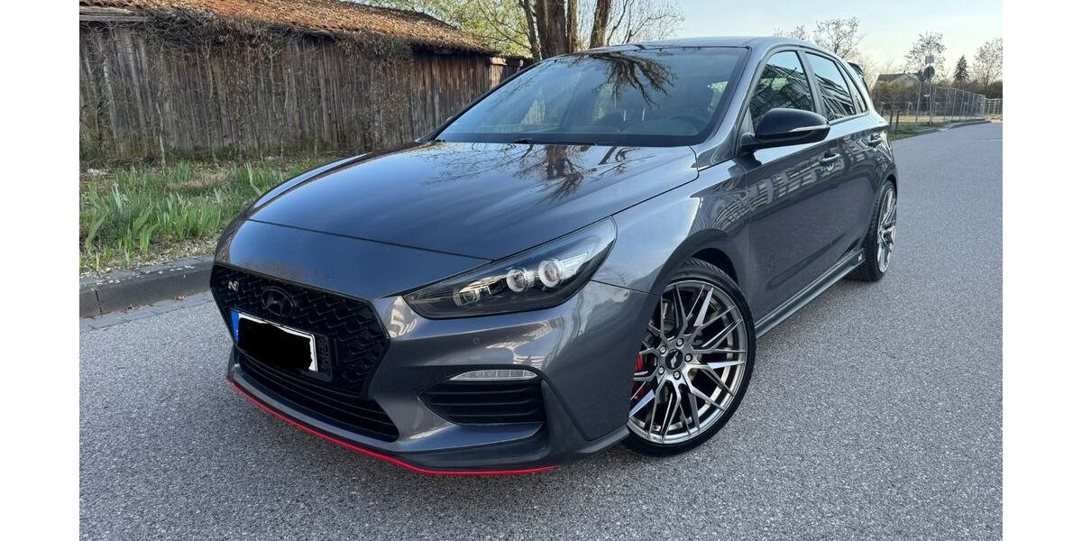 Hyundai i30 76.000 km 20.300 &euro; Raunheim 65479