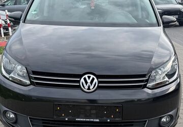 VW Touran 134.127 km 11.999 &euro; Dietzenbach 63128