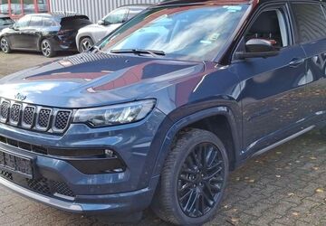 Jeep Compass 74.821 km 20.680 &euro; Rüsselsheim 65428