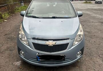 Chevrolet Spark 105.000 km 1.999 &euro; Offenbach am Main 63069