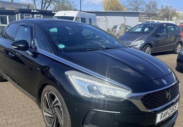 DS Automobiles DS5 TopAusst/TopZustand 165.100 km 9.999 &euro; Frankfurt 60386