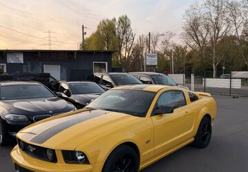 Ford Mustang 135.763 km 14.999 &euro; Frankfurt am Main 60486