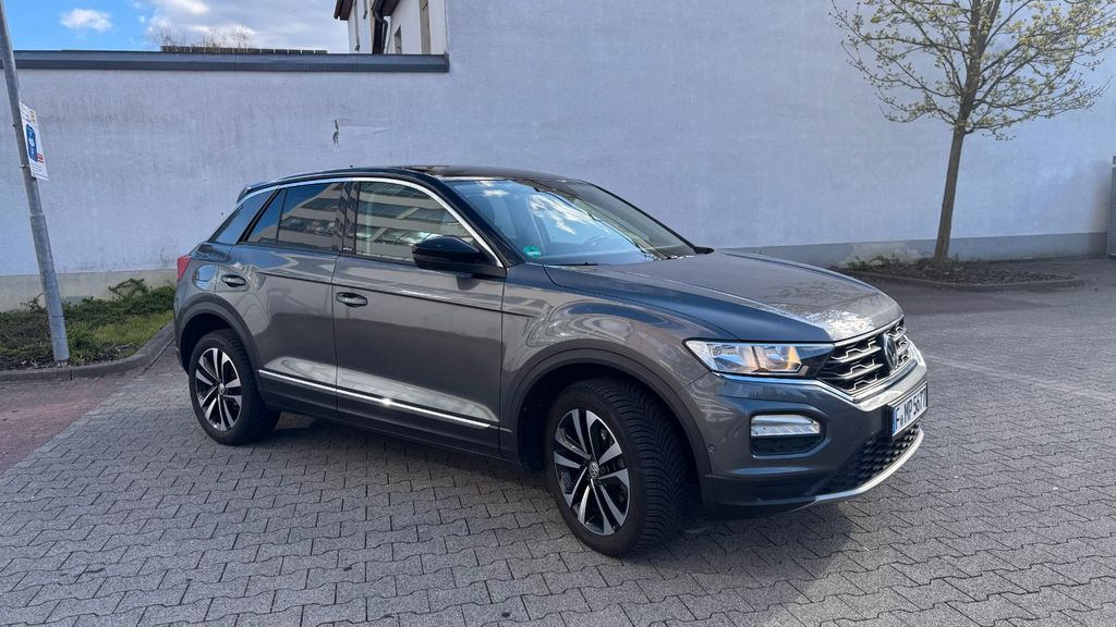 VW T-Roc 59.303 km 19.200 &euro; Frankfurt 60385