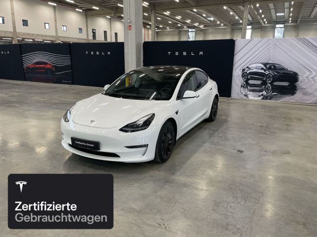 Tesla Model 3 43.392 km 31.900 &euro; Hanau 63457