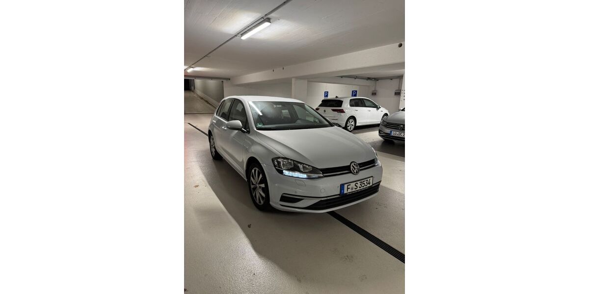 VW Golf 75.000 km 14.100 &euro; frankfurt 65931