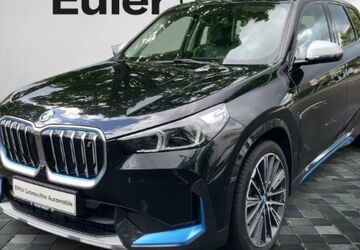BMW iX1 24.921 km 33.999 &euro; Frankfurt 60314