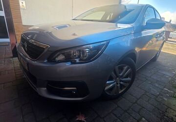 Peugeot 308 95.266 km 8.800 &euro; Mörfelden-Walldorf 64546