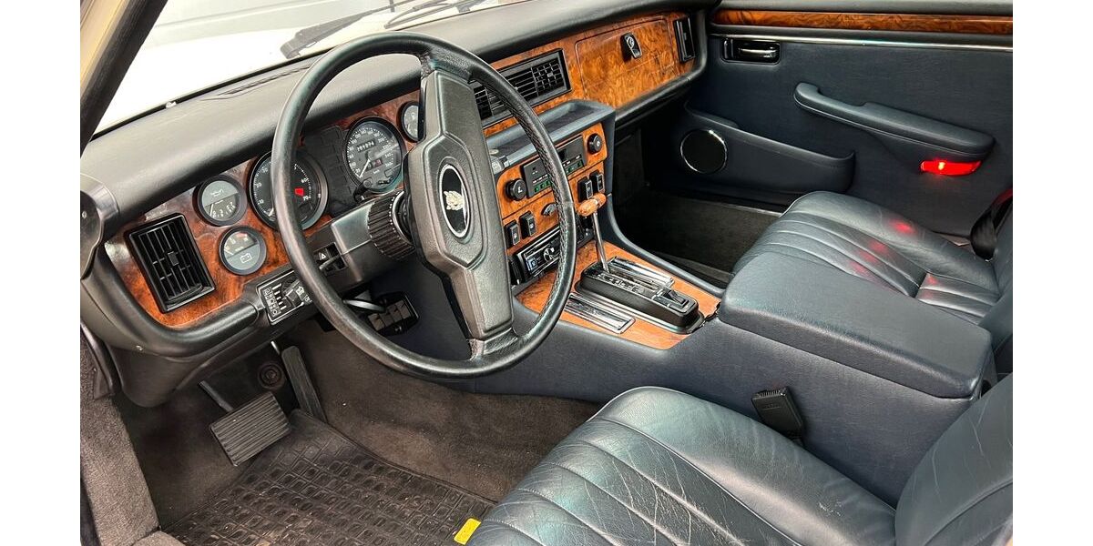 Jaguar XJ12 201.000 km 10.950 &euro; Kelkheim 65779