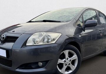 Toyota Auris 177.000 km 3.399 &euro; Frankfurt am Main 60386
