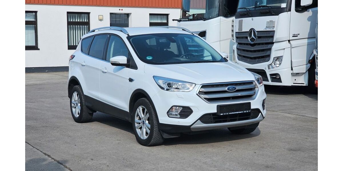 Ford Kuga 68.200 km 14.990 &euro; Babenhausen 64832