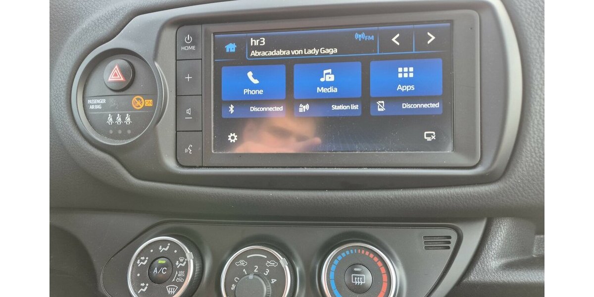 Toyota Yaris 1,5 Team D, Klima, PDC, Sitzheizung 98.400 km 10.690 &euro; Rodgau 63110