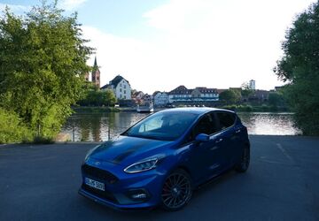 Ford Fiesta 85.178 km 16.499 &euro; Karlstein 63791