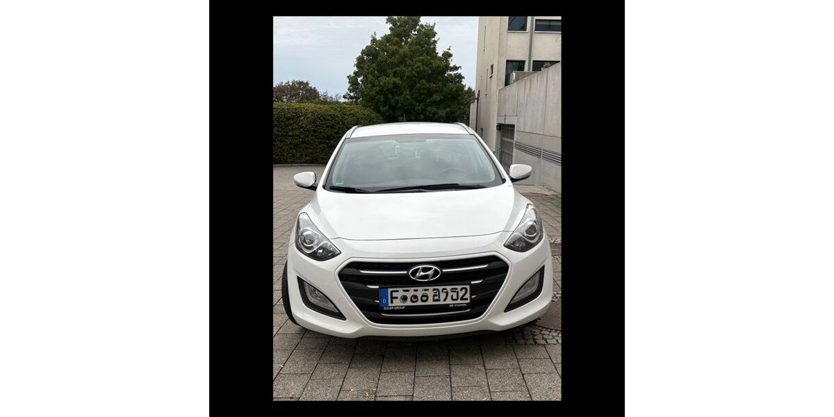 Hyundai i30 30.900 km 9.700 &euro; Frankfurt am Main 60438