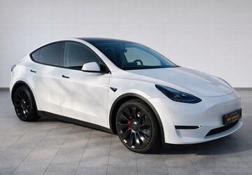 Tesla Model Y 80.000 km 35.990 &euro; Flörsheim am Main 65439