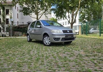 Fiat Punto 144.000 km 1.700 &euro; Darmstadt 64287