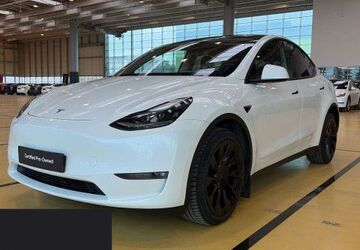 Tesla Model Y 24.686 km 43.600 &euro; Hanau 63457