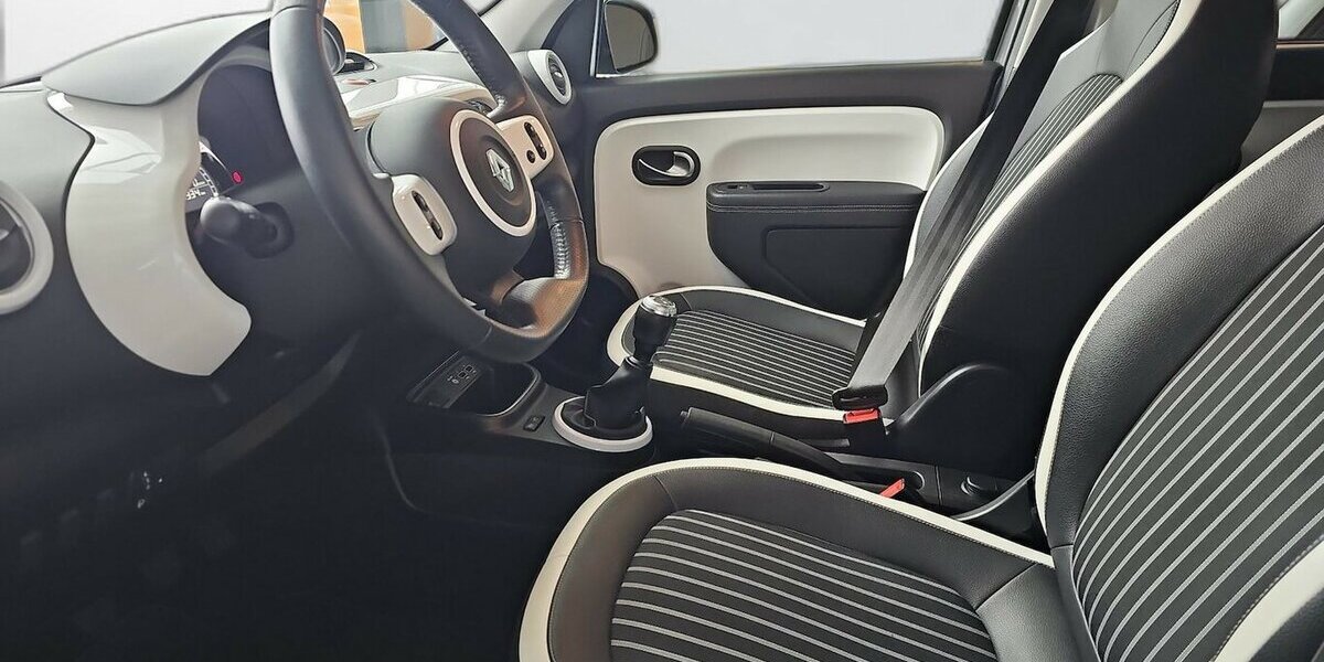 Renault Twingo Intens Easy-Link, Klimaautom, Sitzheizung 50.000 km 11.890 &euro; Schwalbach/Taunus 65824