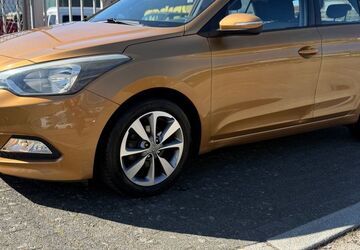 Hyundai i20 144.456 km 5.499 &euro; Hanau 63452